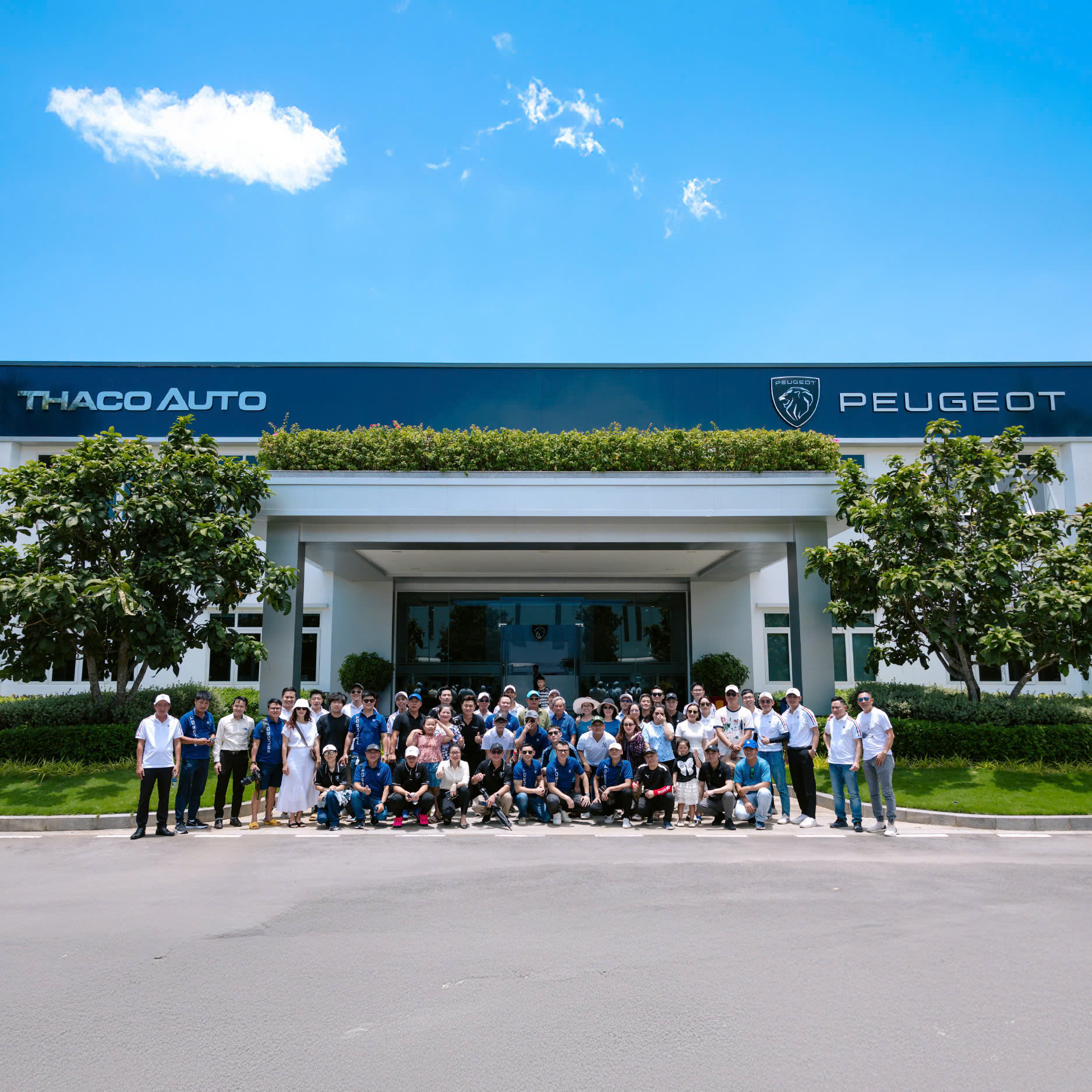 Lấy khách hàng làm trọng tâm, Peugeot Việt Nam giành giải Xuất sắc tại Peugeot Awards 2024