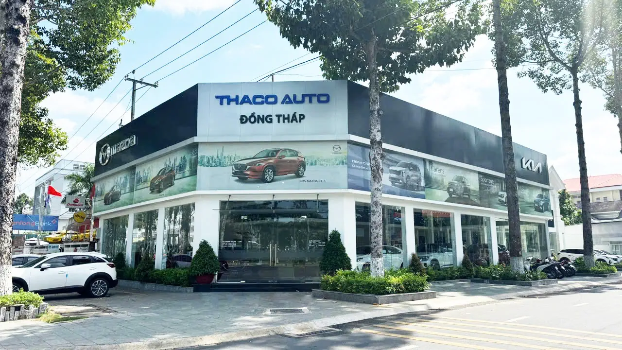 SHOWROOM KIA, MAZDA, PEUGEOT CAO LÃNH