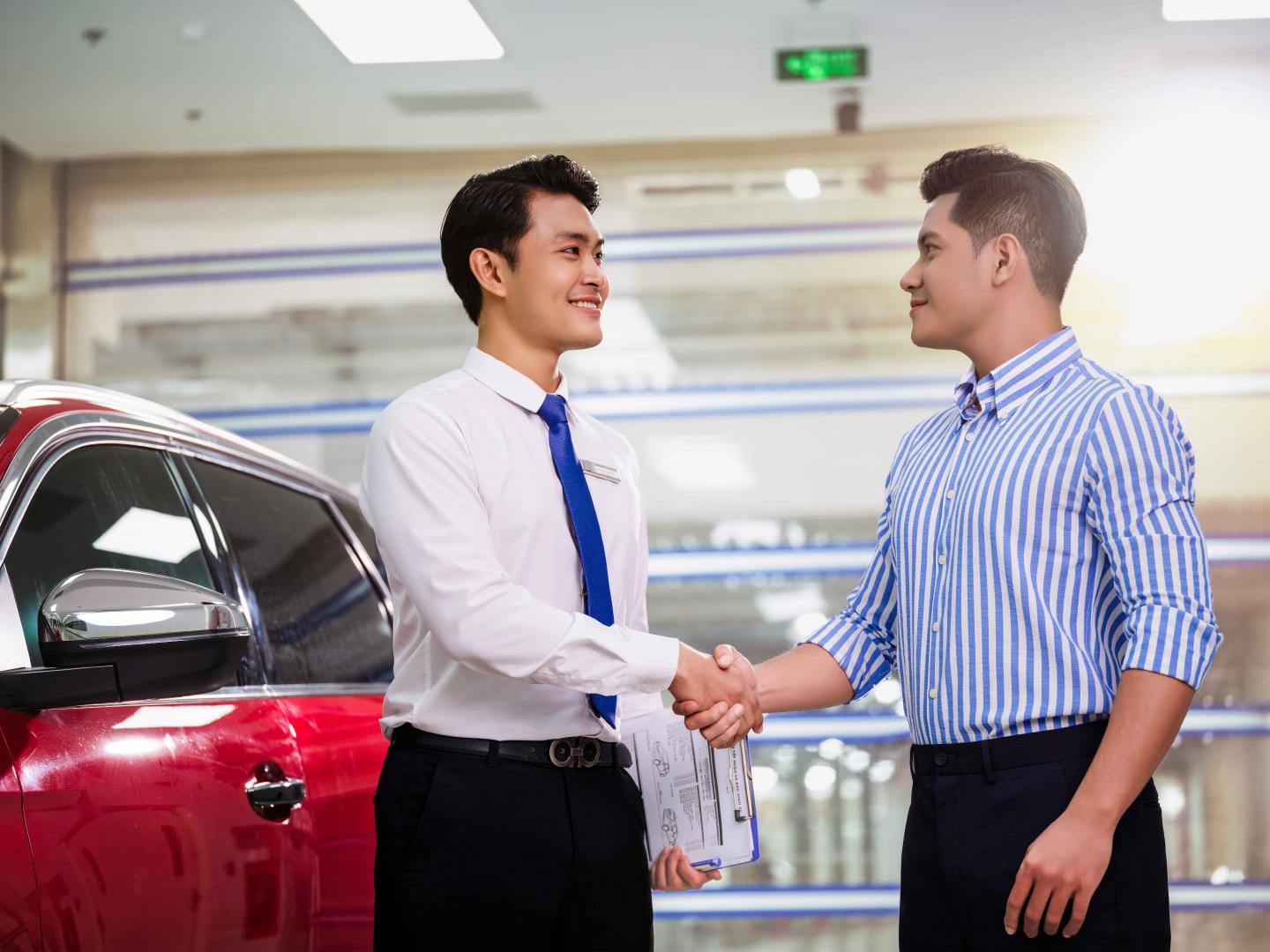 3-dv-chinh-hang-thacoauto